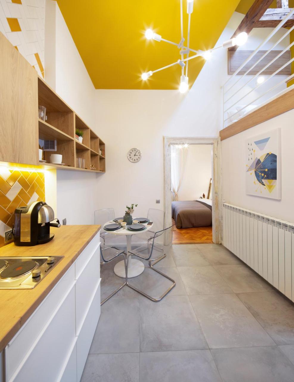 Yellow Apartment Kaloşvar Dış mekan fotoğraf